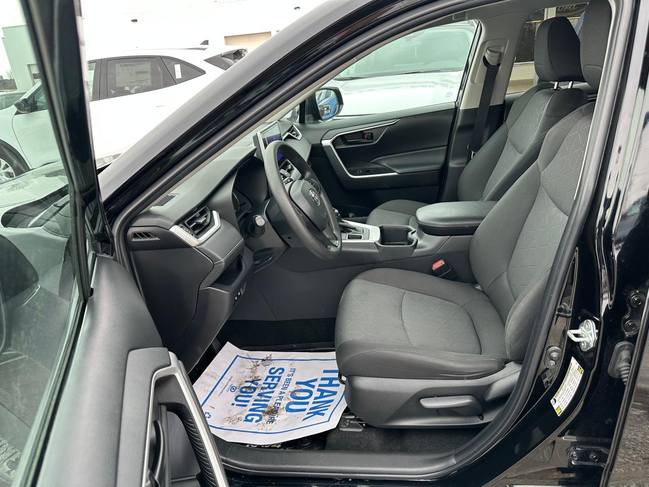 2023 Toyota RAV4 LE Photo