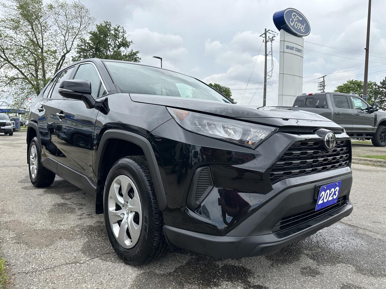 2023 Toyota RAV4 LE Photo