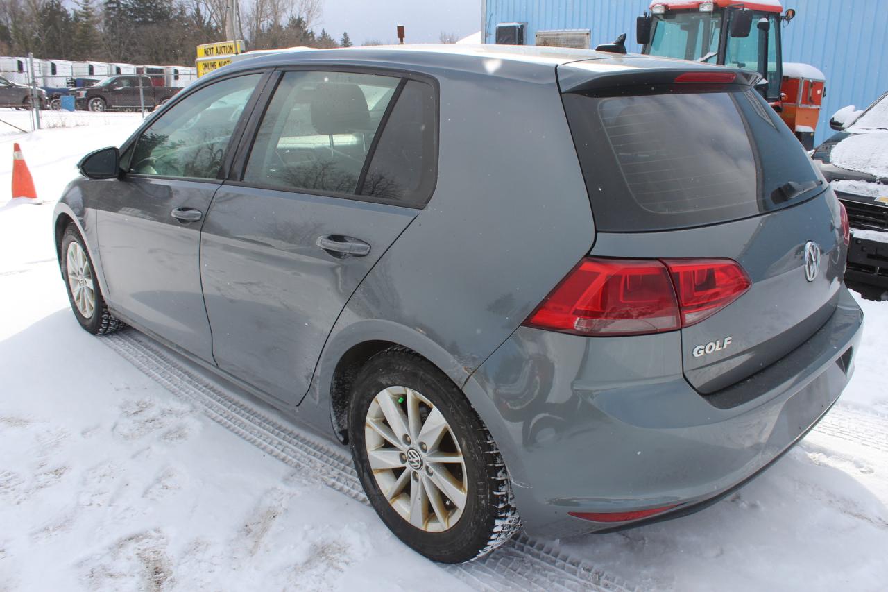 2015 Volkswagen Golf  Photo3