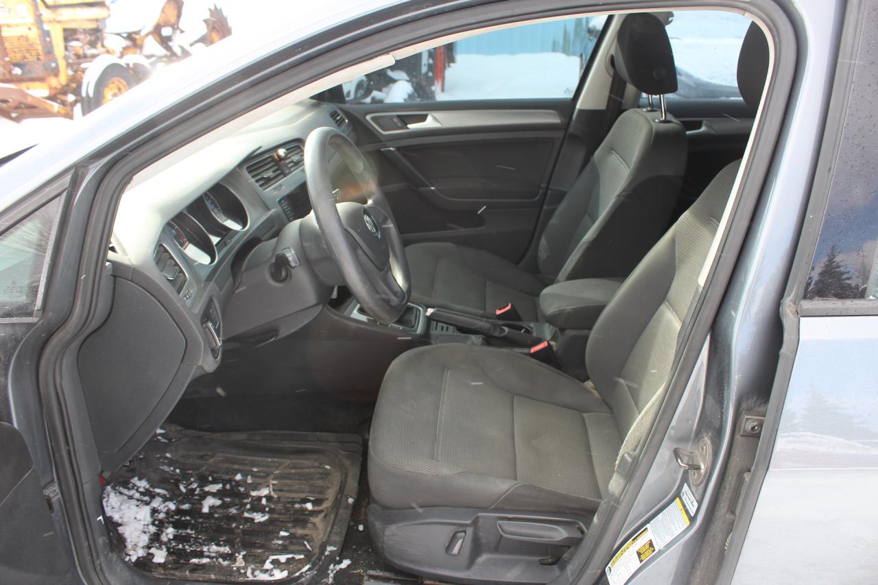 2015 Volkswagen Golf  Photo4