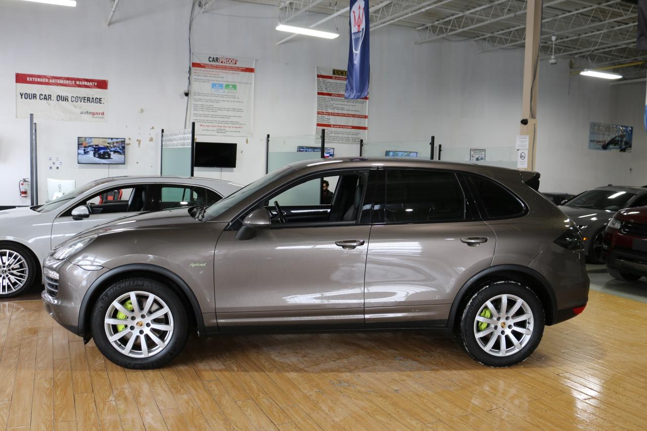 2011 Porsche Cayenne S HYBRID - AS IS|PANOROOF|NAVIGATION|CAMERA - Photo #2