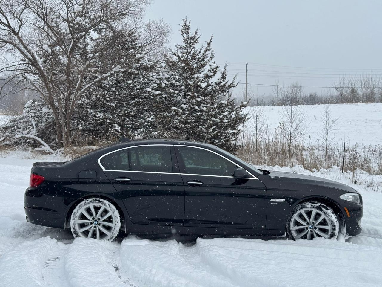2012 BMW 5 Series 535I XDRIVE | NAV | SUNROOF | LEATHER | Photo4