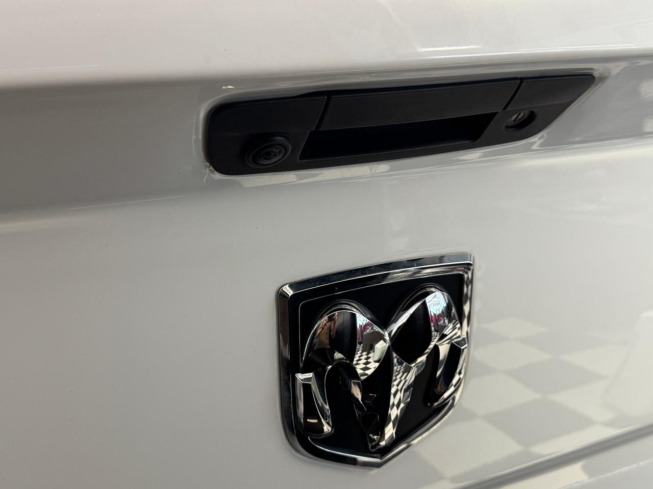 2017 RAM 1500 Big Horn 4x4 EcoDiesel+Remote Start+CLEAN CARFAX Photo