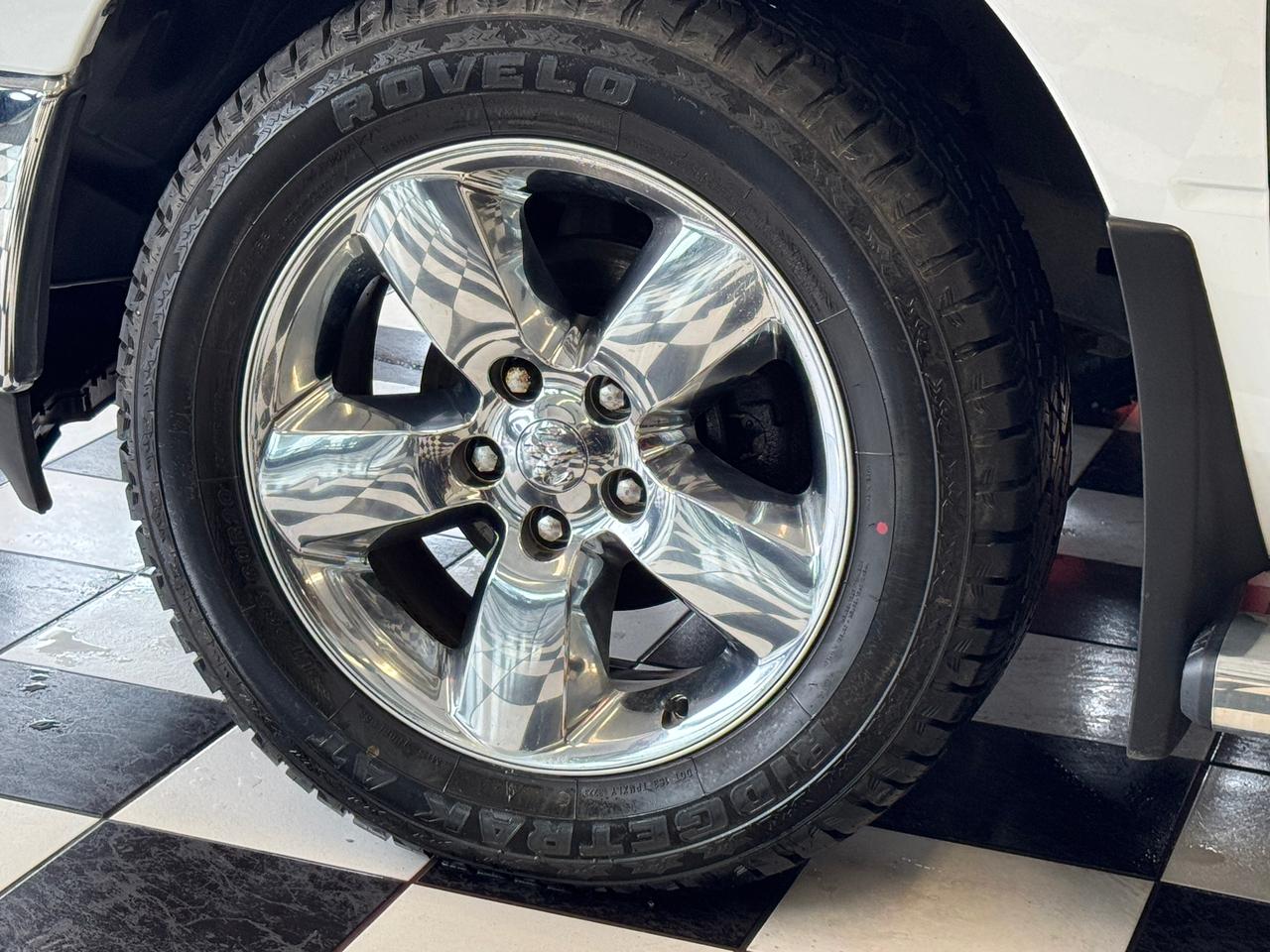 2017 RAM 1500 Big Horn 4x4 EcoDiesel+Remote Start+CLEAN CARFAX Photo