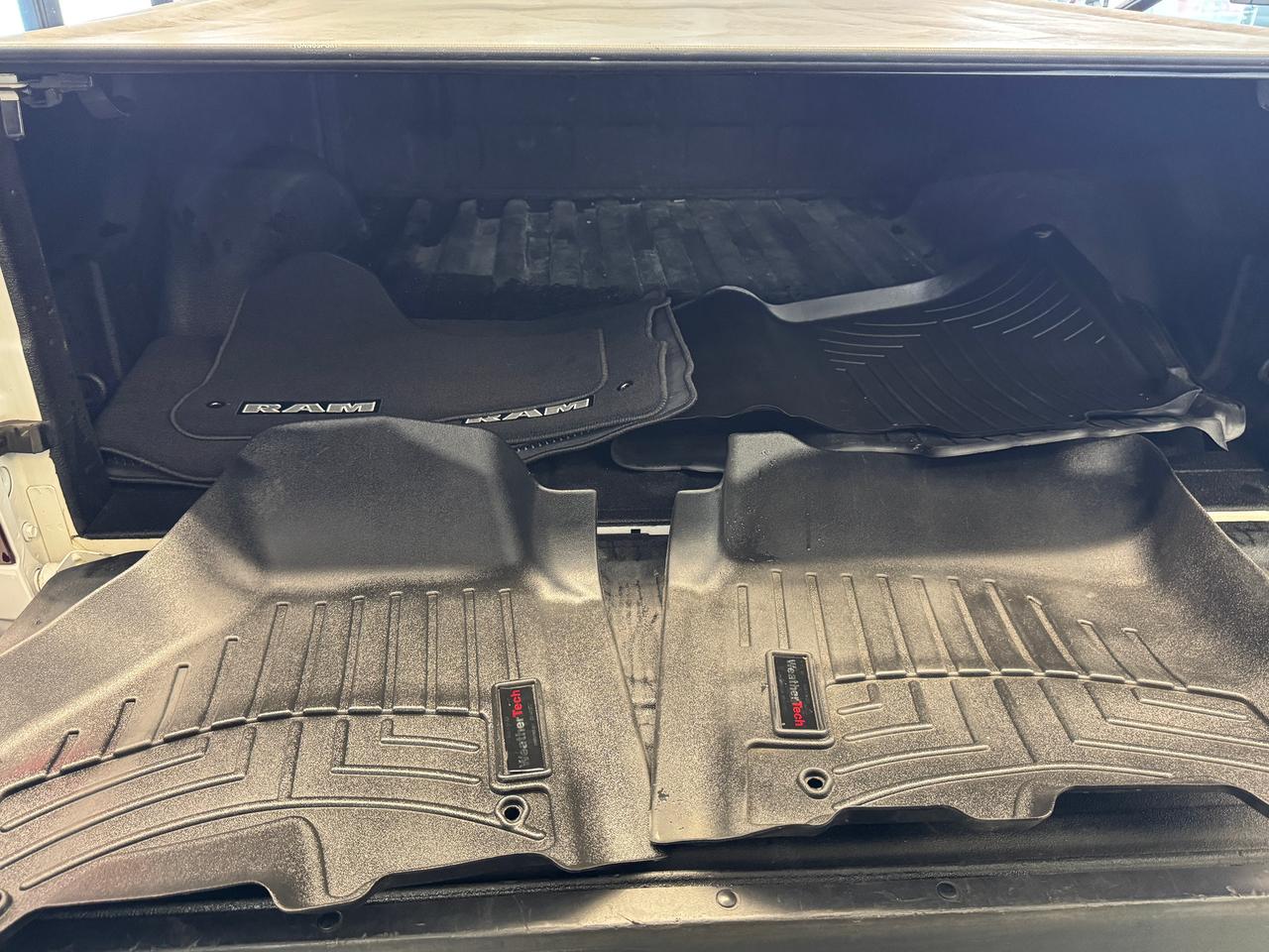 2017 RAM 1500 Big Horn 4x4 EcoDiesel+Remote Start+CLEAN CARFAX Photo