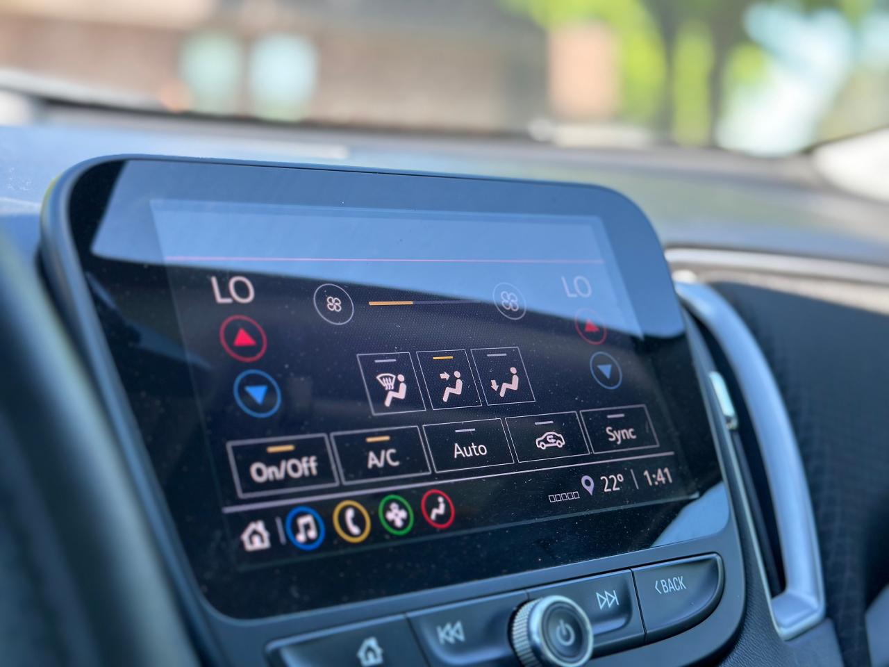 2022 Chevrolet Malibu LT - Photo #10