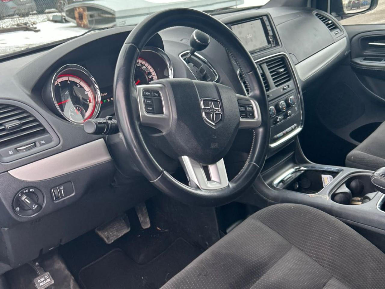 2017 Dodge Grand Caravan SXT Photo