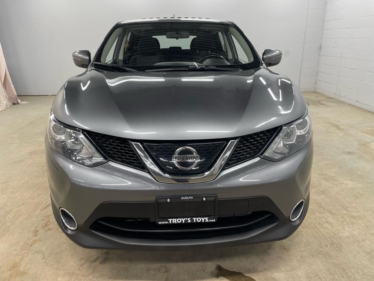 2018 Nissan Qashqai SV Photo2