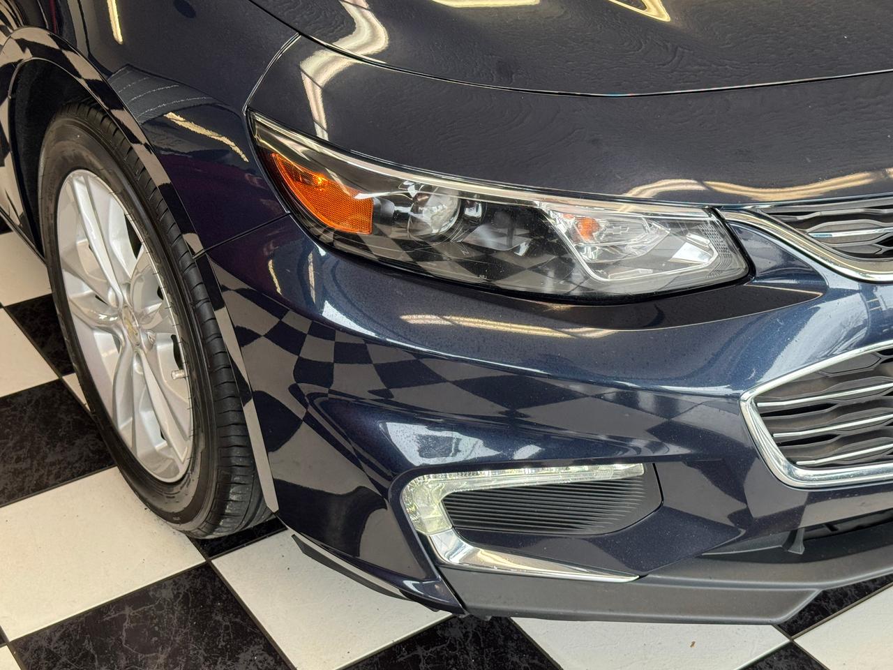 2018 Chevrolet Malibu LT+New Brakes+ApplePlay+Camera+CLEAN CARFAX Photo