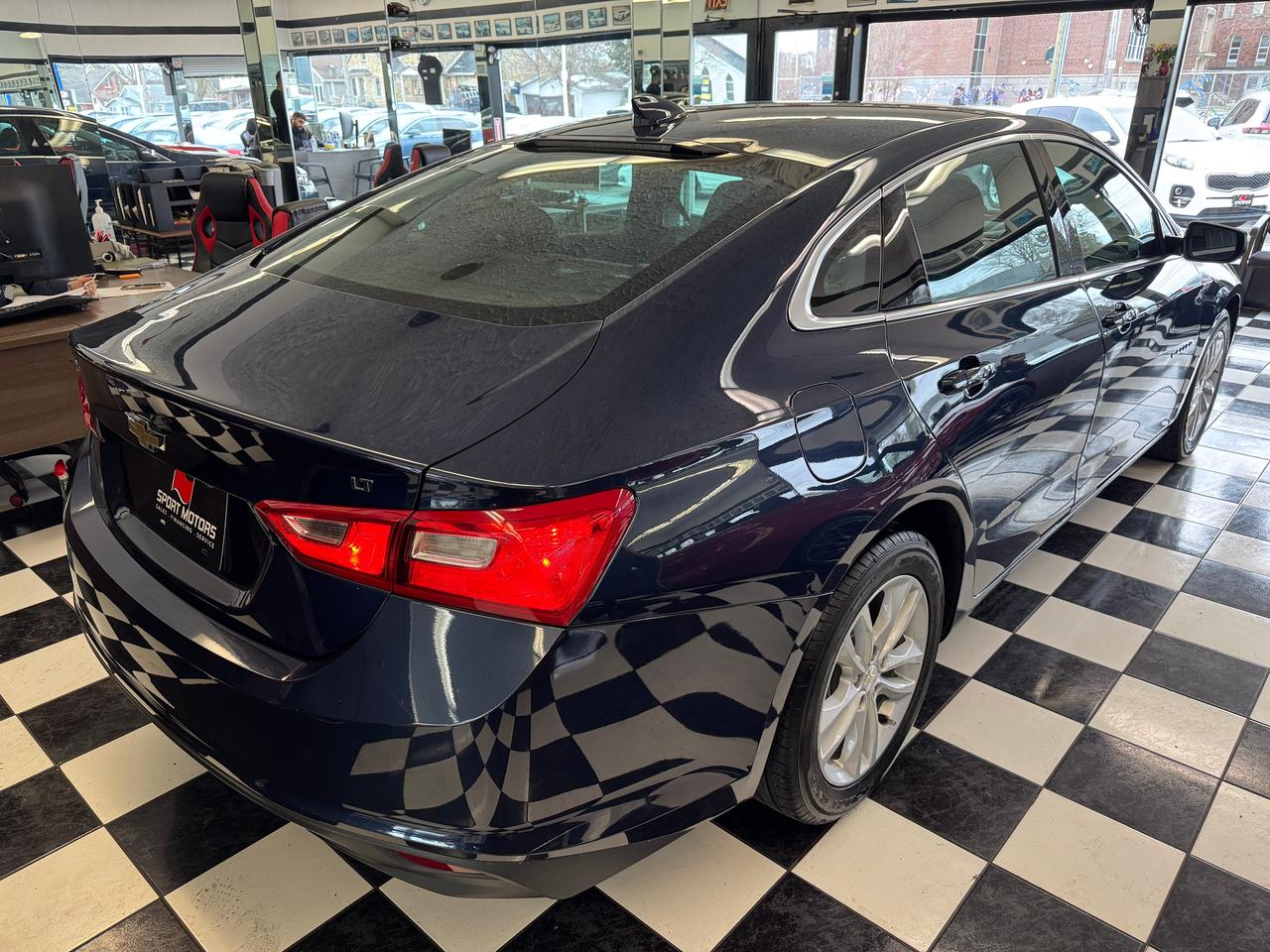 2018 Chevrolet Malibu LT+New Brakes+ApplePlay+Camera+CLEAN CARFAX Photo