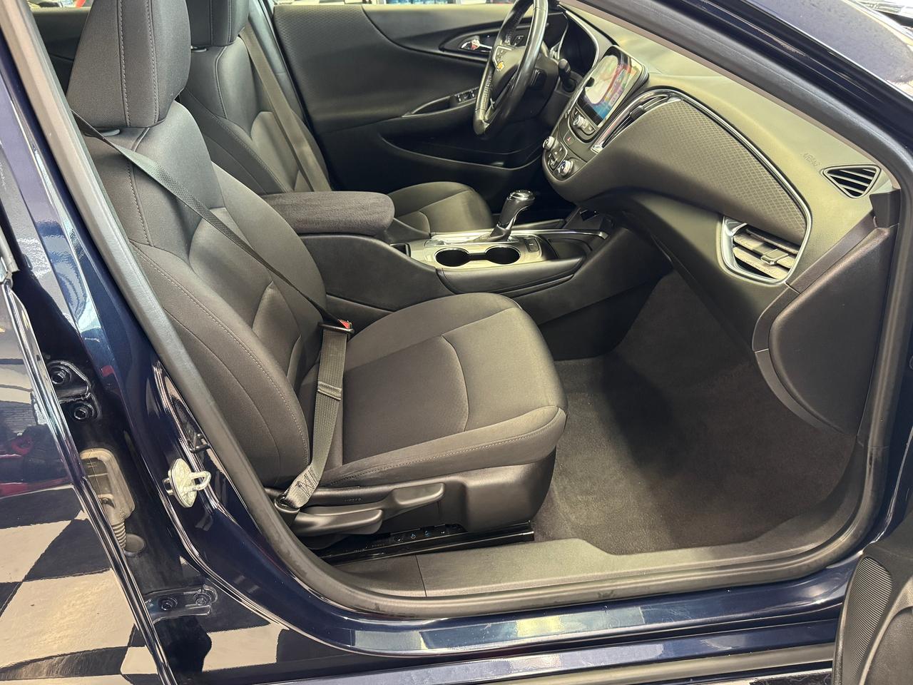 2018 Chevrolet Malibu LT+New Brakes+ApplePlay+Camera+CLEAN CARFAX Photo