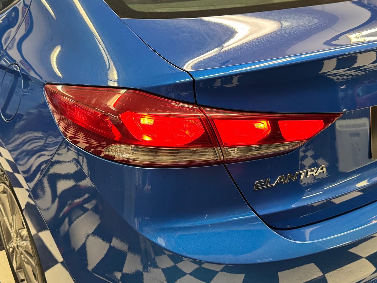 2017 Hyundai Elantra GL+Camera+ApplePlay+Heated Steering+CLEAN CARFAX Photo