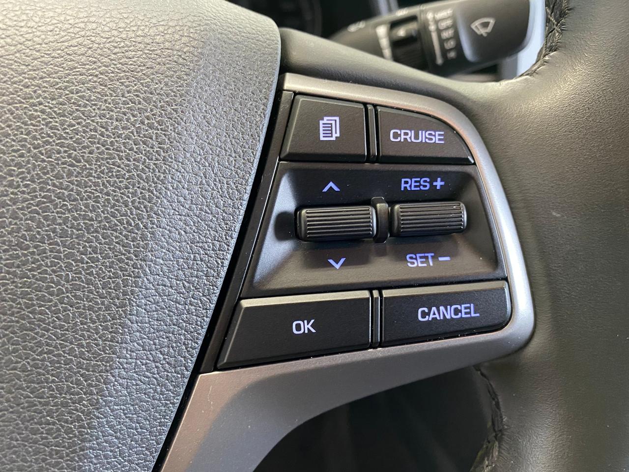 2017 Hyundai Elantra GL+Camera+ApplePlay+Heated Steering+CLEAN CARFAX Photo