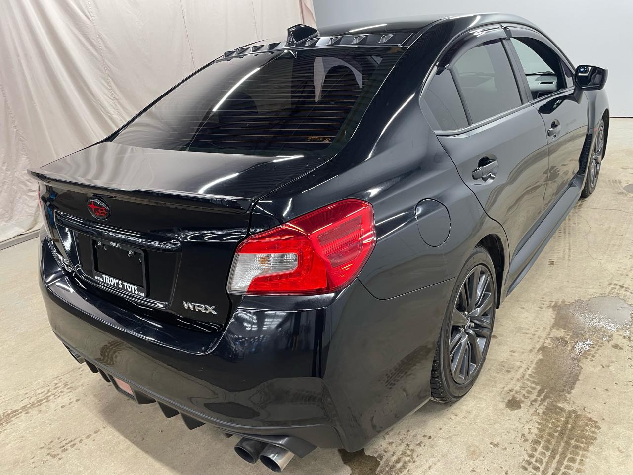 2015 Subaru WRX w/Sport-tech Pkg Photo6