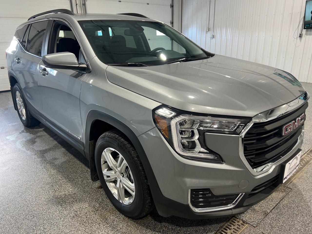 Used 2024 GMC Terrain SLE AWD #Apple Car Play #Backup Camera for sale in Brandon, MB