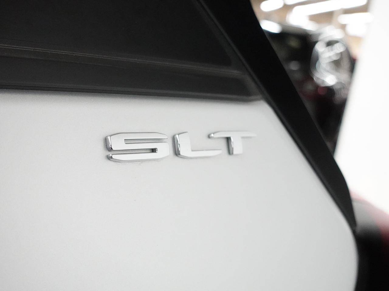 2022 GMC Terrain SLT | AWD | Nav | Leather | Sunroof | CarPlay Photo