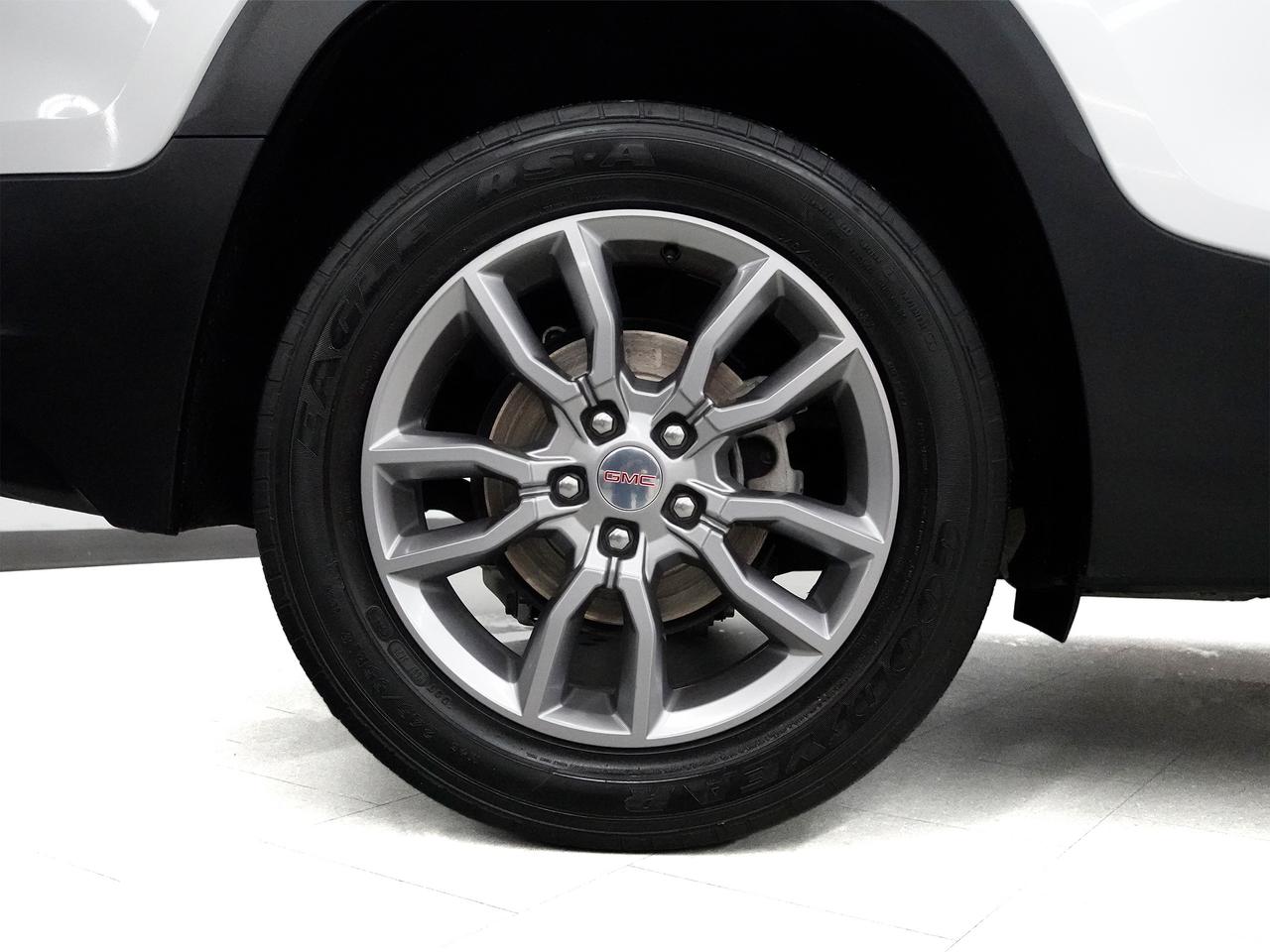 2022 GMC Terrain SLT | AWD | Nav | Leather | Sunroof | CarPlay Photo