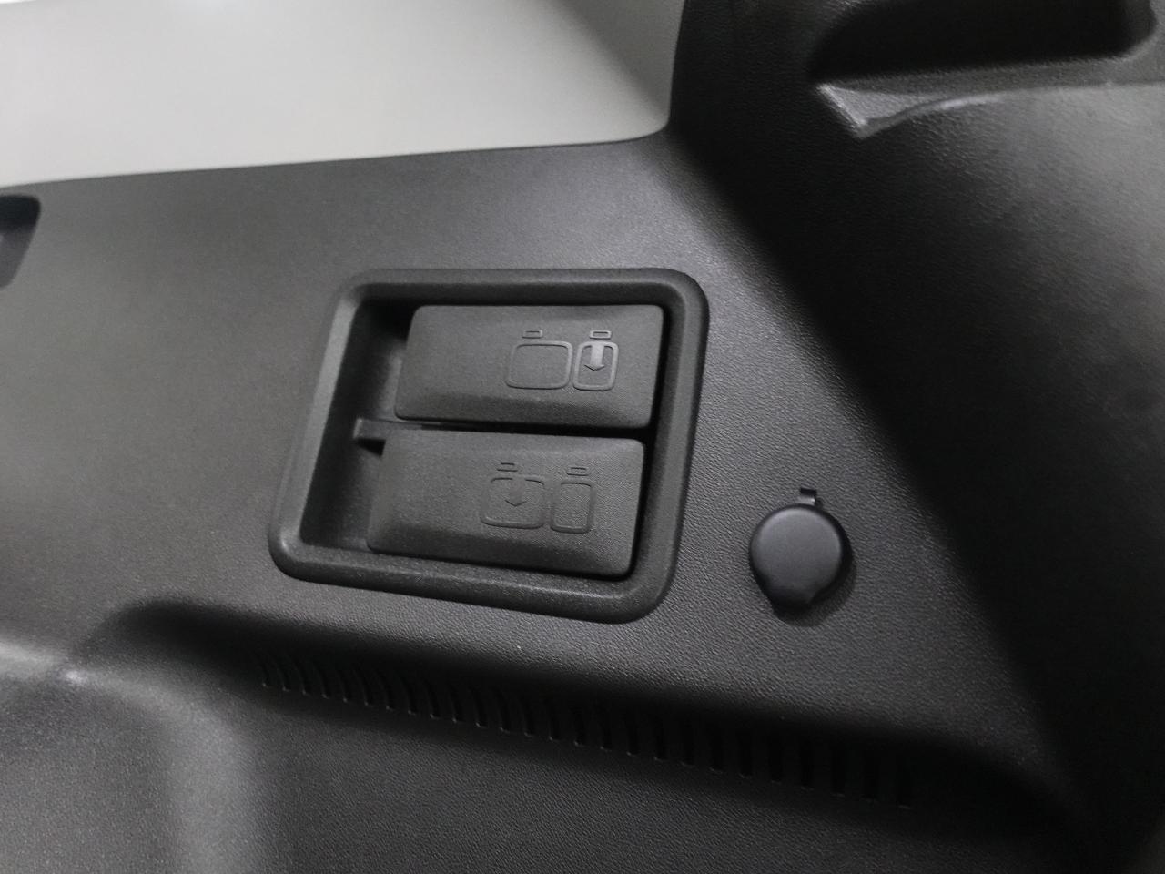 2022 GMC Terrain SLT | AWD | Nav | Leather | Sunroof | CarPlay Photo