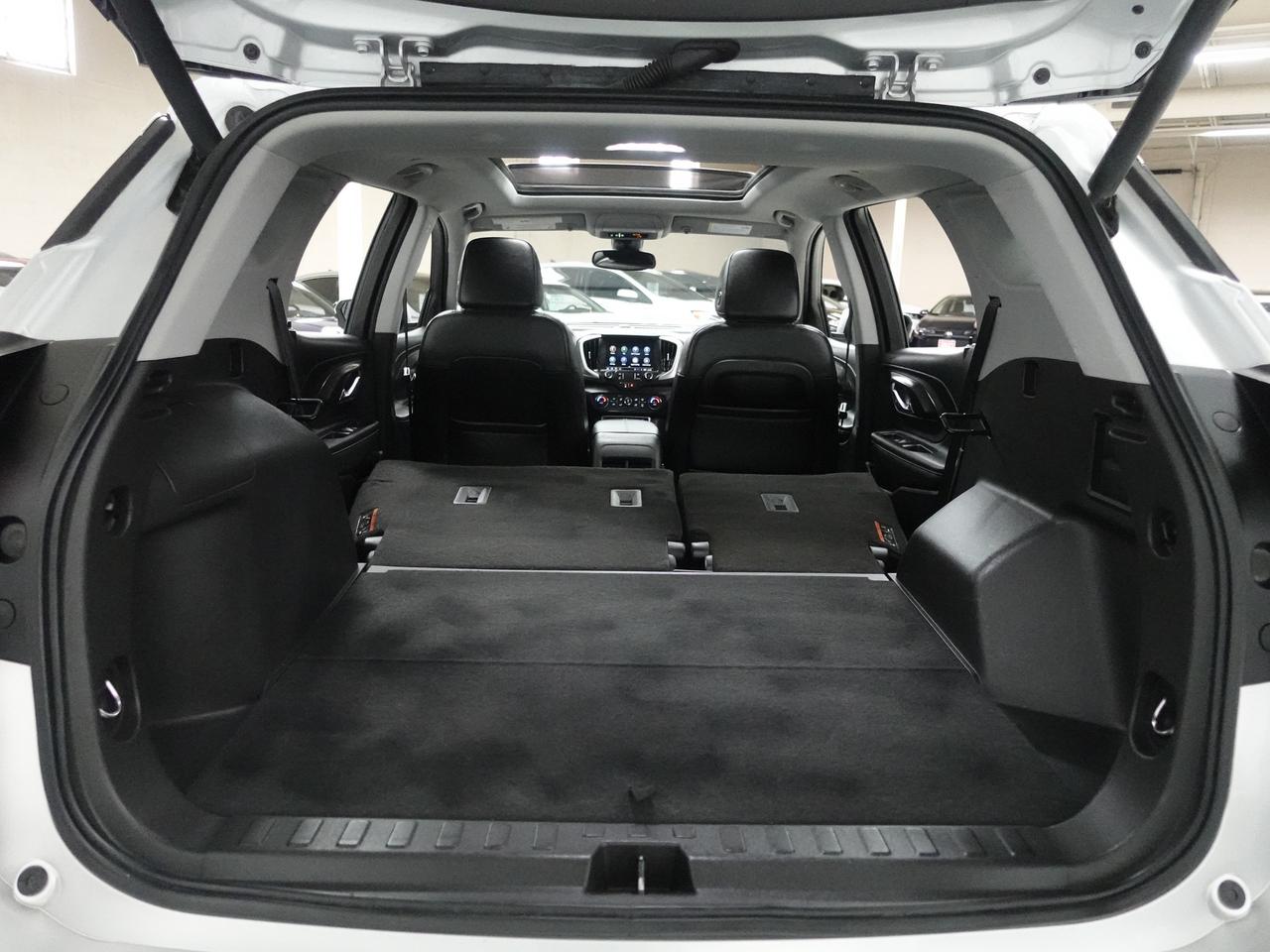 2022 GMC Terrain SLT | AWD | Nav | Leather | Sunroof | CarPlay Photo