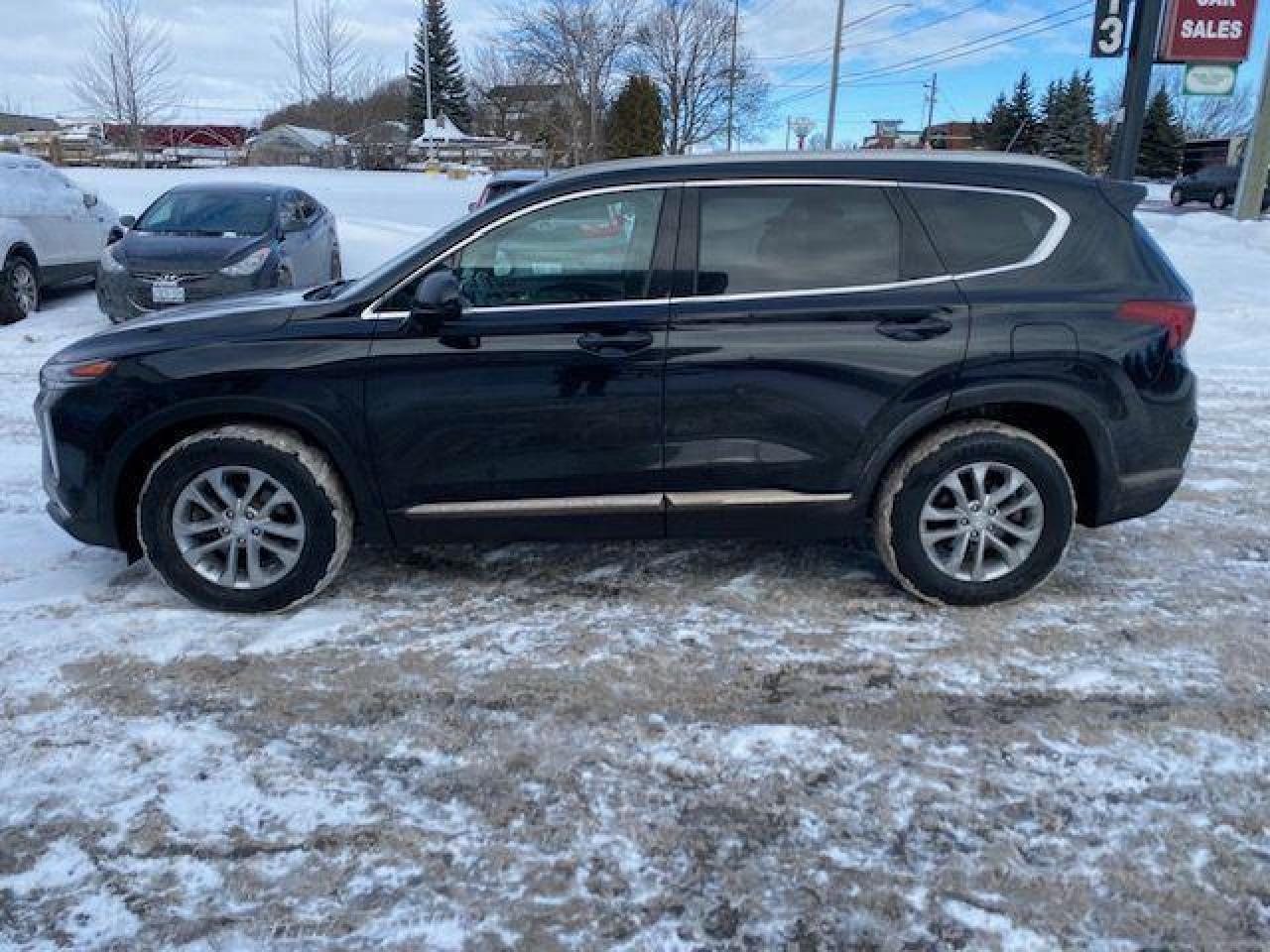 2019 Hyundai Santa Fe ESSENTIAL - Photo #2