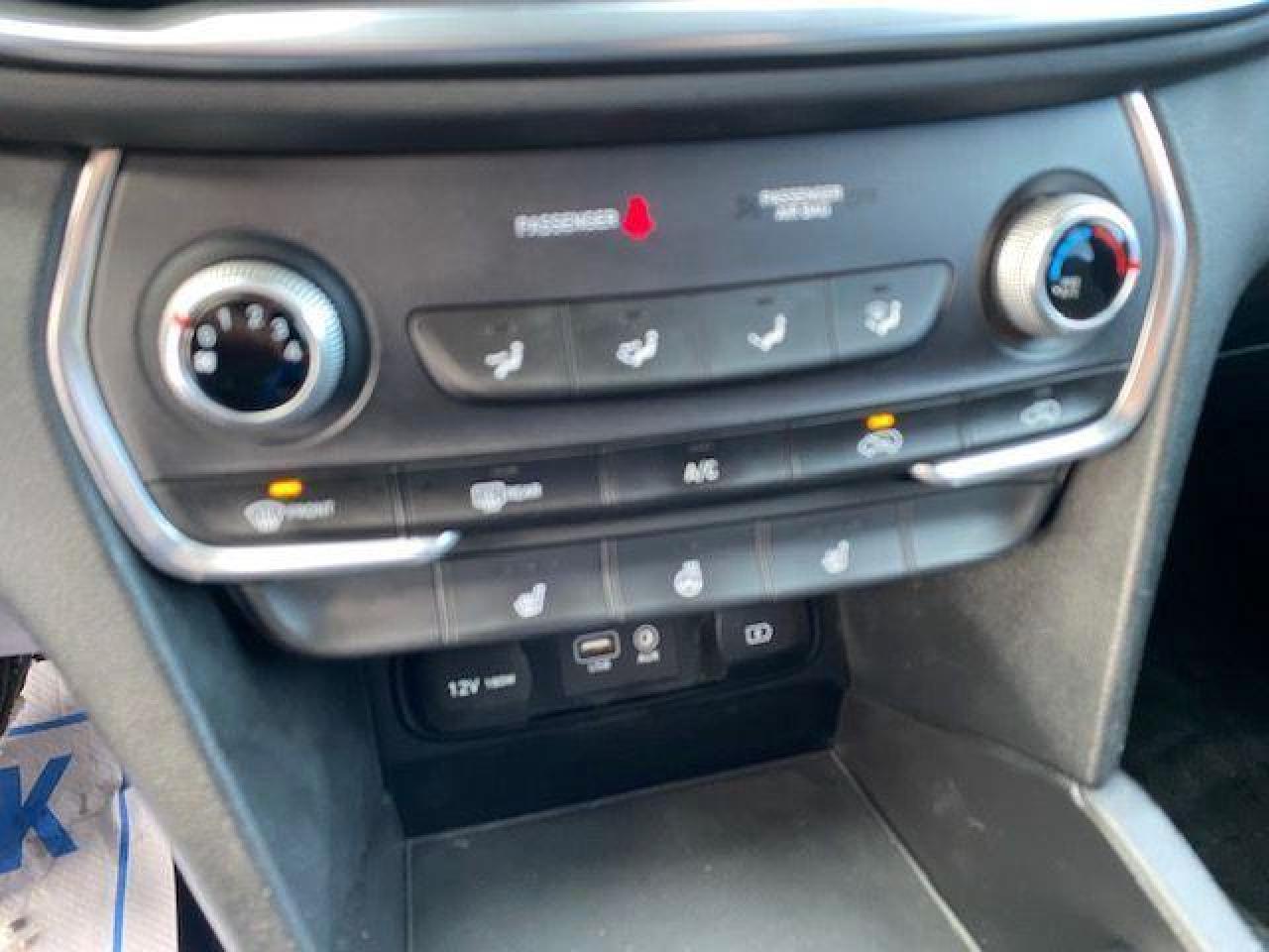2019 Hyundai Santa Fe ESSENTIAL - Photo #11