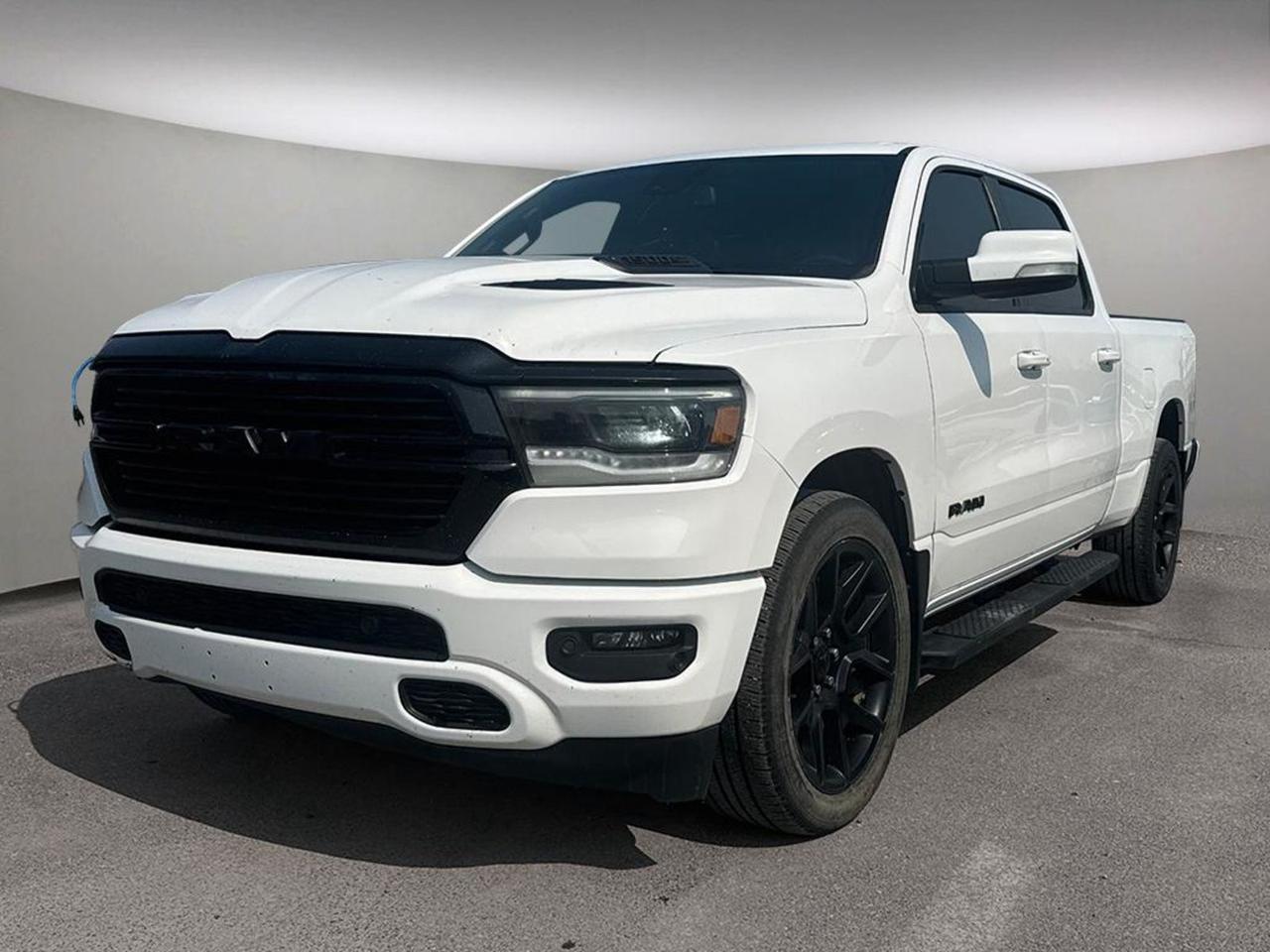 2020 RAM 1500 HIGHLIGHTSSport PkgHemi V8 EngineLeatherDual Pane panoramic sunroofSport performance hoodSide steps9 Alpine speaker systemHeated/ Ventilated seats & wheelUconnect Nav 8.4 displayWireless charging pad