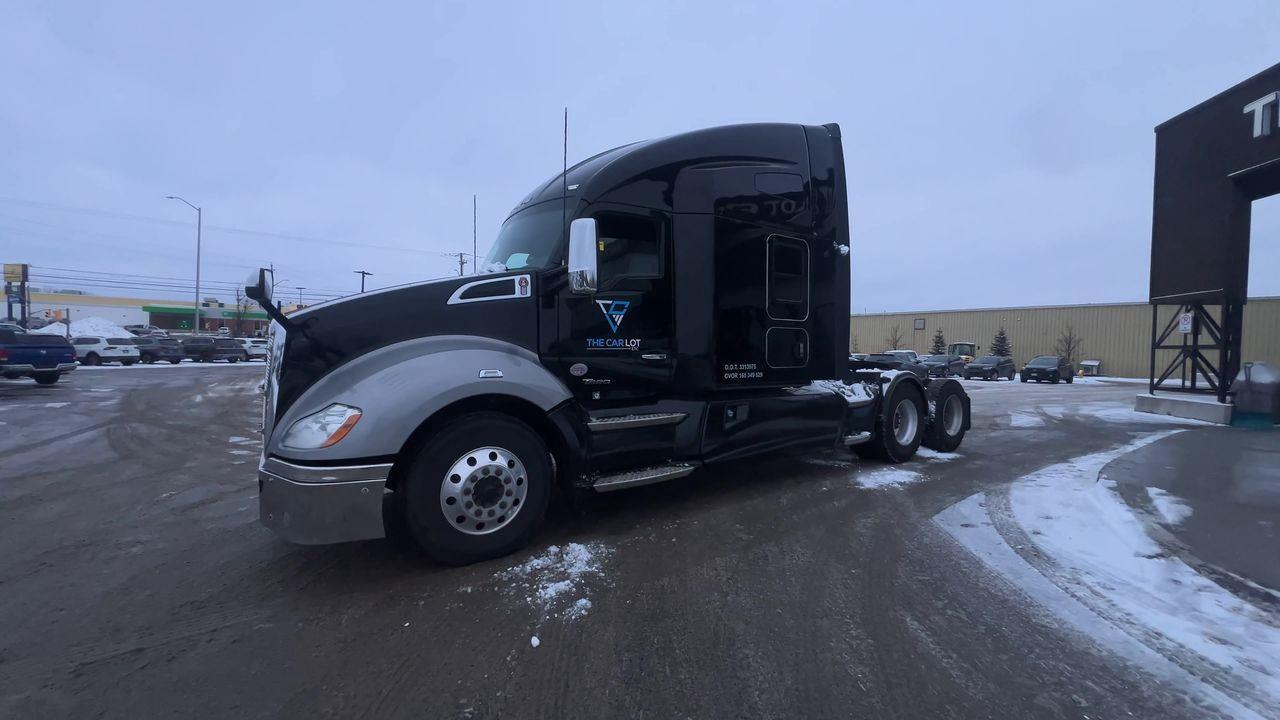 2020 Kenworth CONSTRUCTION T680 Transport DIESEL! 500hp Cummins X15 Series Photo2