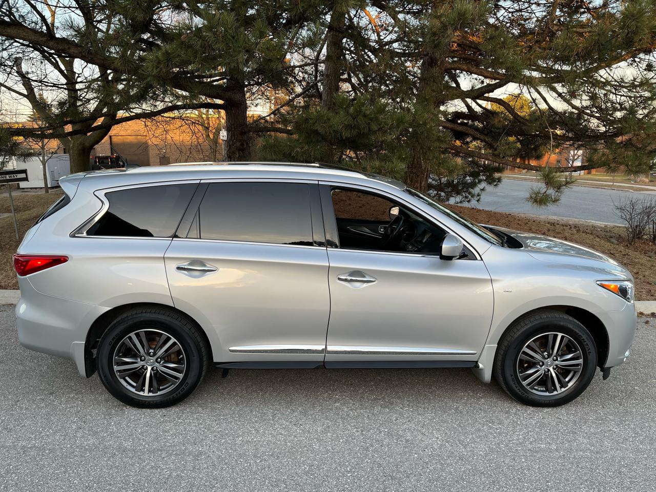 2014 Infiniti QX60 AWD 7 PASSENGER-YES,…ONLY 144,219KMS!! 1 LOCAL OWNER! - Photo #2