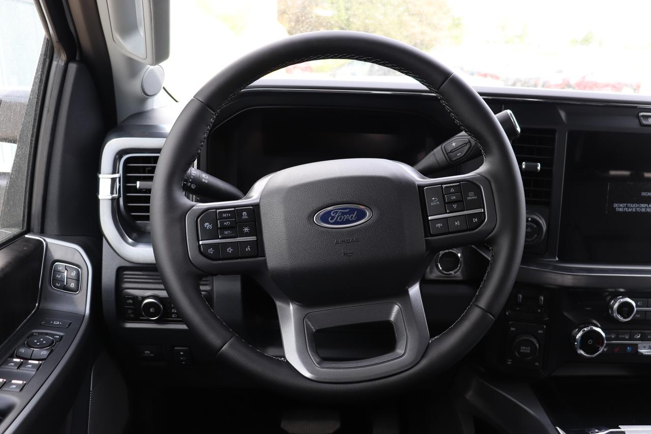2025 Ford F-250 Super Duty SRW LARIAT 4WD CREW CAB 6.75' BOX Photo5