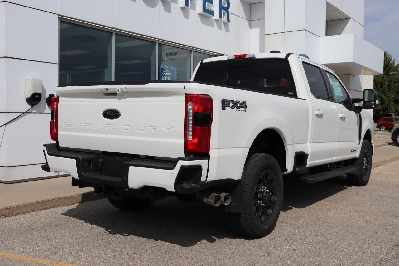 2025 Ford F-250 Super Duty SRW LARIAT 4WD CREW CAB 6.75' BOX Photo1