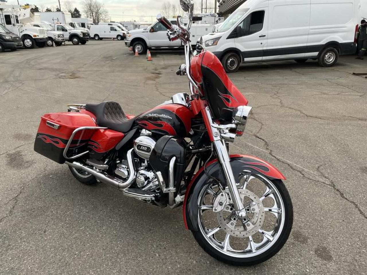 Used 2010 Harley-Davidson FLHTCUSE Electra Glide Custom Motorcycle for sale in Burnaby, BC