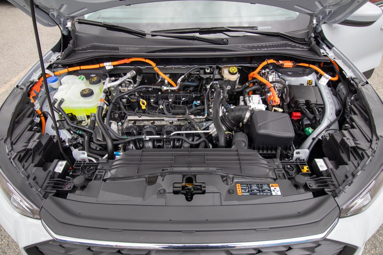 2025 Ford Escape PHEV FWD Photo5