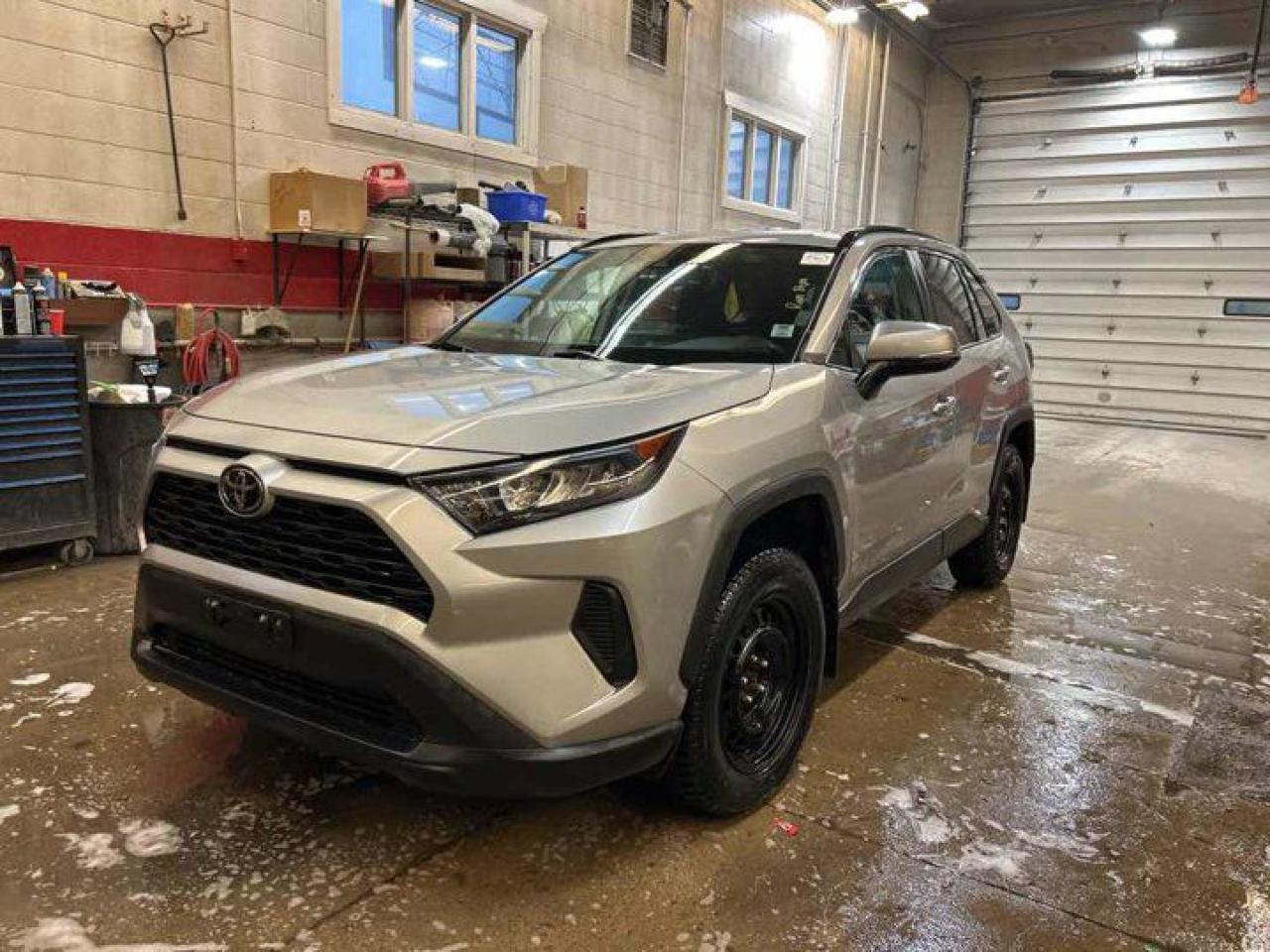 Used 2021 Toyota RAV4 LE AWD | Heated Seats | Radar Cruise | CarPlay + Android | Rear Camera | Bluetooth | and more! for sale in Guelph, ON