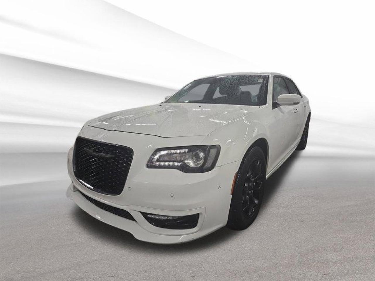 Used 2023 Chrysler 300 300 Touring L-Heated/Cooled Leather,Pano Sunroof,Alpine,Safety Tech Group,Heated Wheel,Nav,8.4