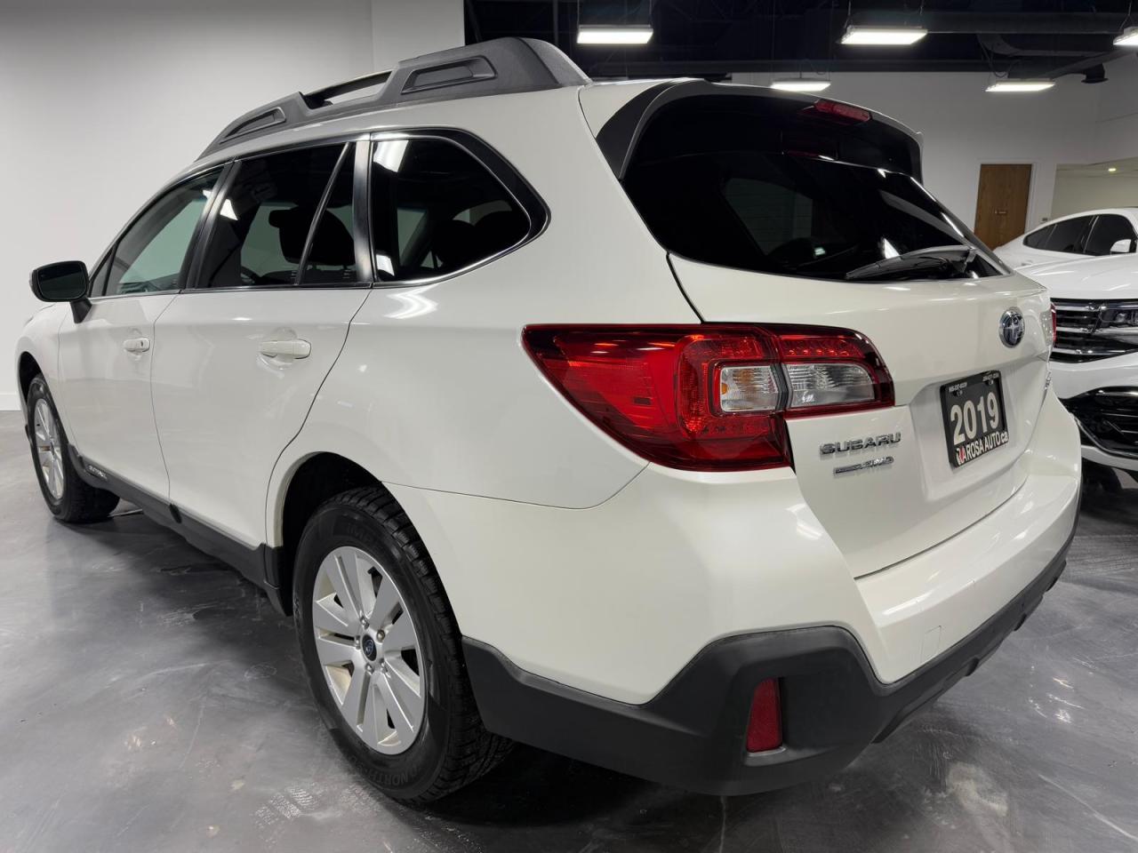 2019 Subaru Outback AUTO NO ACCIDENT BLIND SPOT BACKUPCAM HEATED SEATS - Photo #2