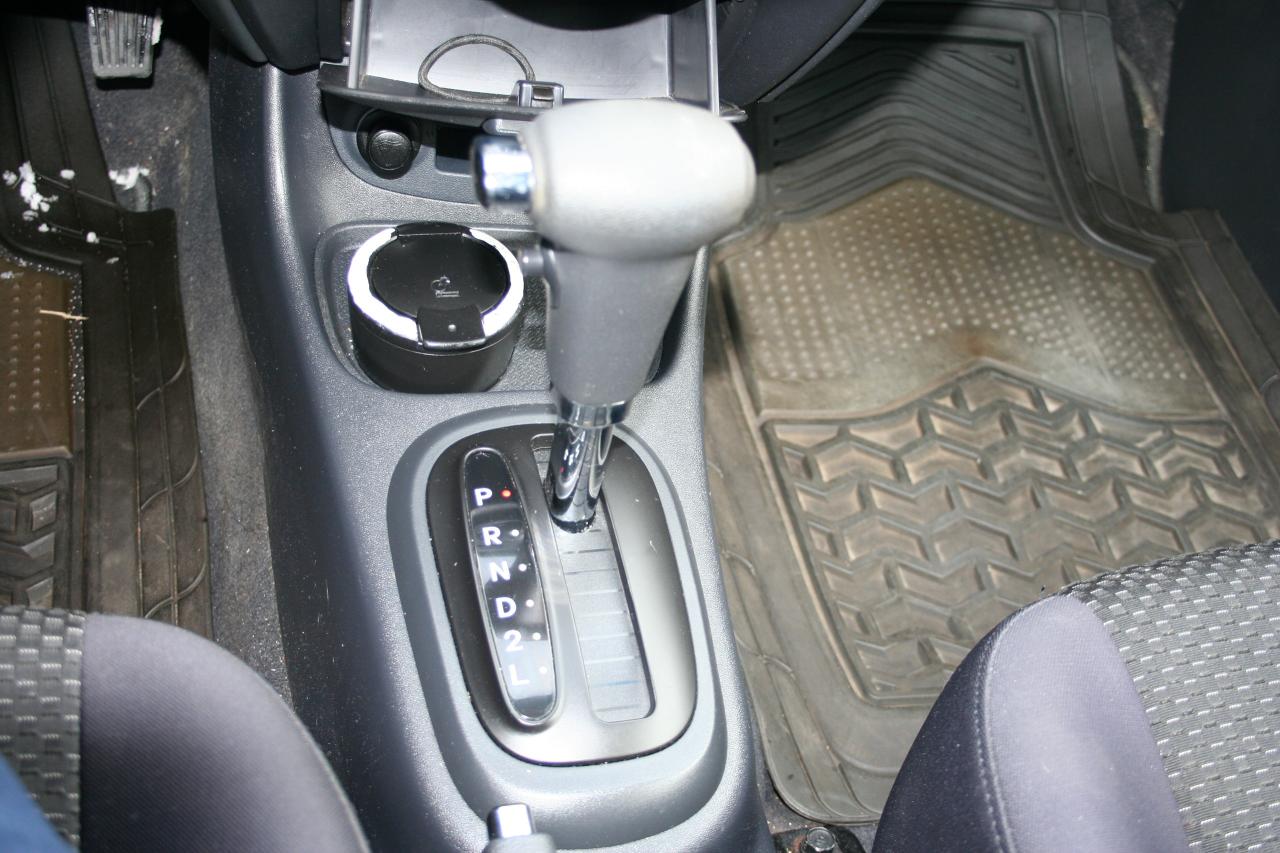 2010 Hyundai Accent  - Photo #11