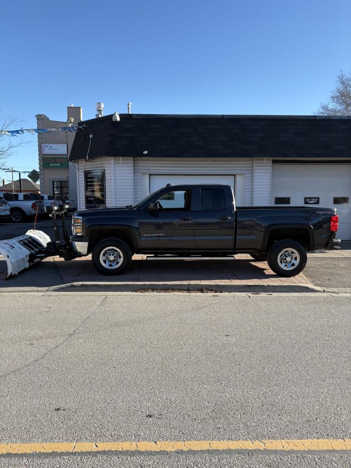 Used 2014 Chevrolet Silverado 1500 4WD DOUBLE CAB STANDARD BOX WORK TRUCK W/1WT for sale in Whitby, ON