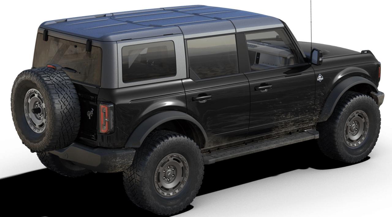 2025 Ford Bronco Outer Banks Photo2