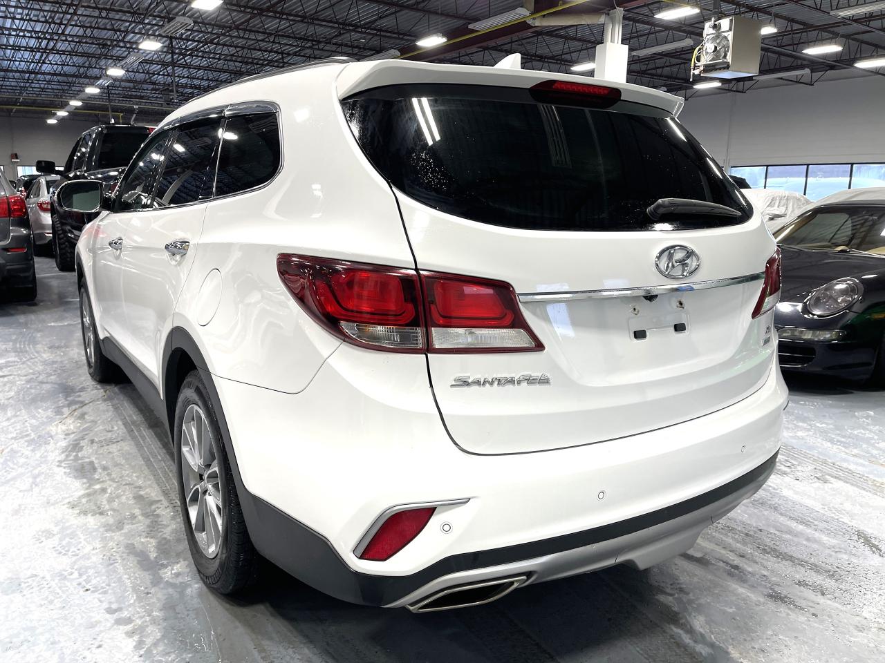 2018 Hyundai Santa Fe XL Premium - Photo #3