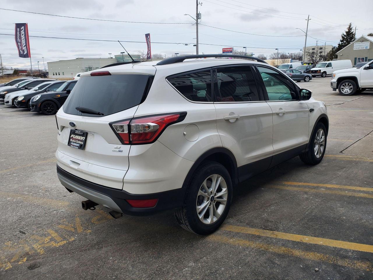 2018 Ford Escape SE 4WD-HEATED SEATS-REAR CAMERA-BLUETOOTH - Photo #5