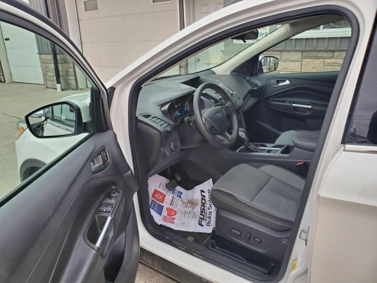 2018 Ford Escape SE 4WD-"NO TAX SALE-MAX $2000-LTD TIME ONLY" - Photo #10