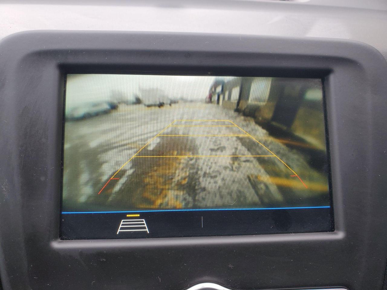 2019 Chevrolet Equinox LT- REMOTE START-HEATED SEATS-BACK UP CAMERA - Photo #17