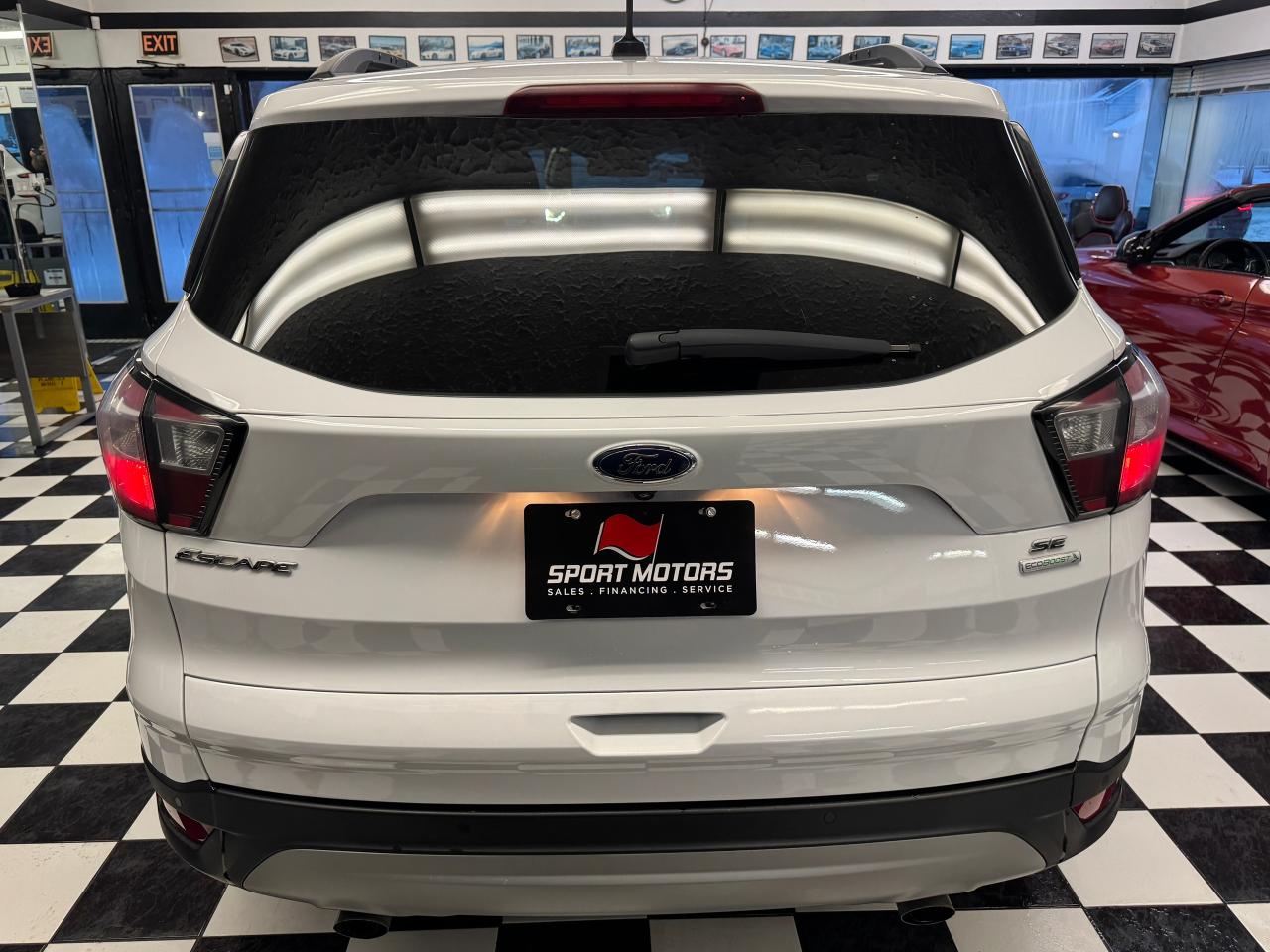 2017 Ford Escape SE+ApplePlay+Camera+New Brakes+CLEAN CARFAX - Photo #7
