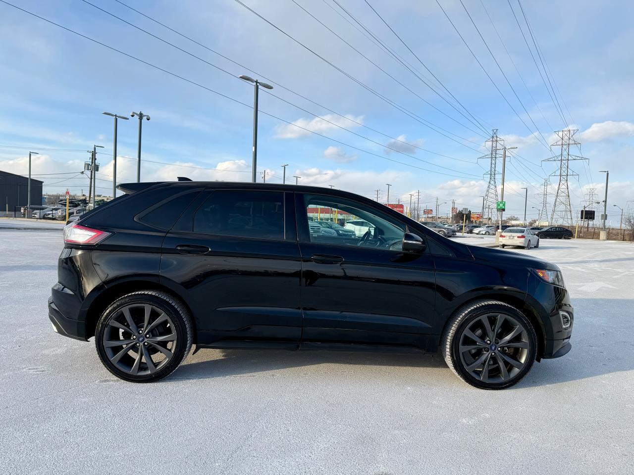 2017 Ford Edge 4dr Sport AWD Photo4