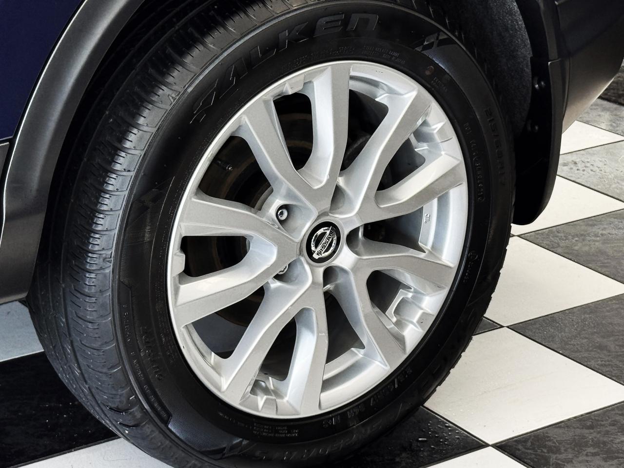 2022 Nissan Qashqai SV AWD+Roof+Adaptive Cruise+RMT Start+CLEAN CARFAX - Photo #56