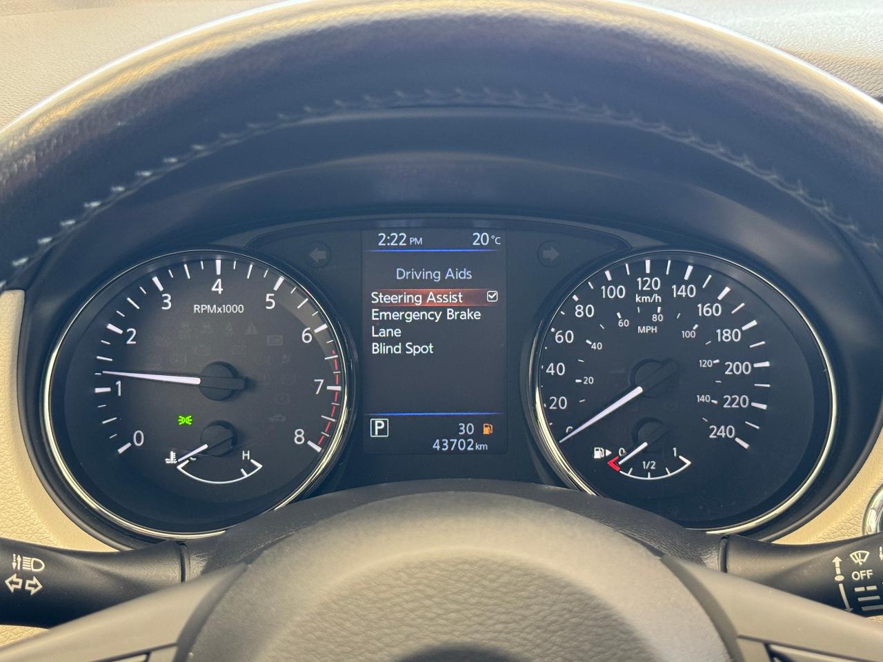 2022 Nissan Qashqai SV AWD+Roof+Adaptive Cruise+RMT Start+CLEAN CARFAX - Photo #20