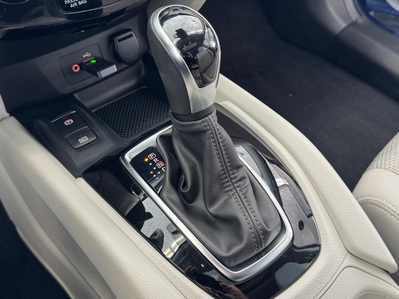 2022 Nissan Qashqai SV AWD+Roof+Adaptive Cruise+RMT Start+CLEAN CARFAX - Photo #37