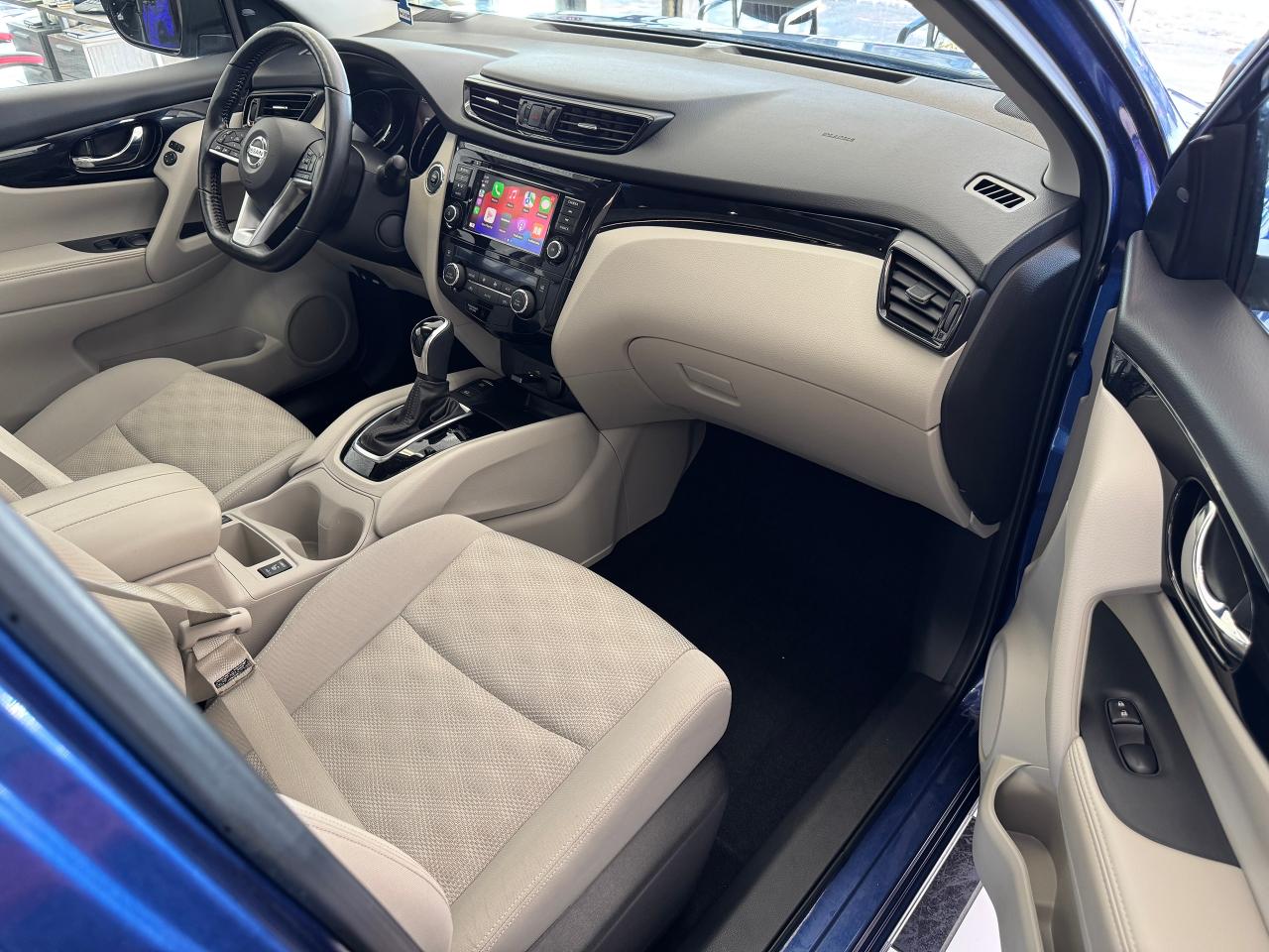 2022 Nissan Qashqai SV AWD+Roof+Adaptive Cruise+RMT Start+CLEAN CARFAX - Photo #24