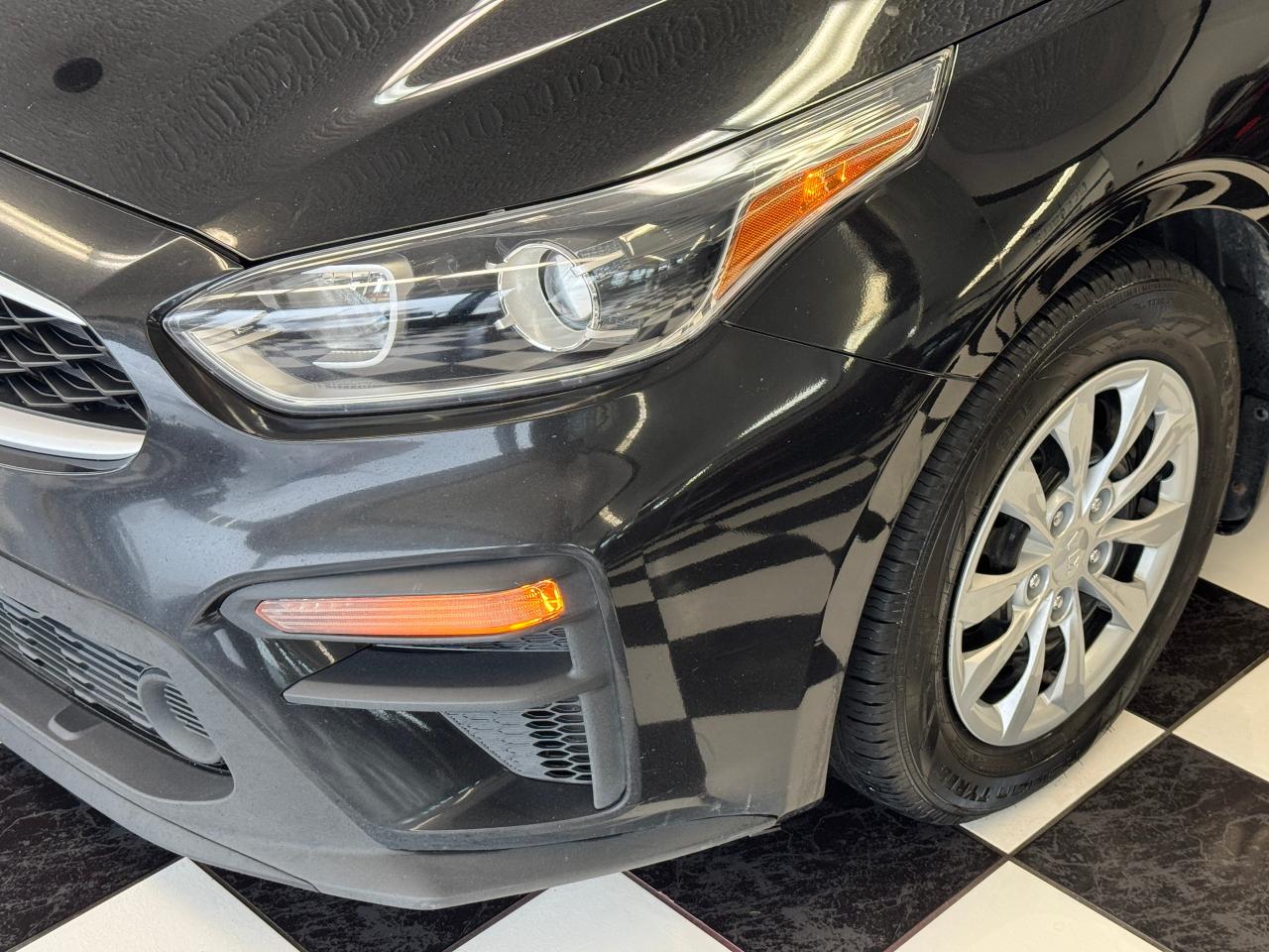 2019 Kia Forte LX+ApplePlay+Camera+Heated Steering+CLEAN CARFAX Photo101