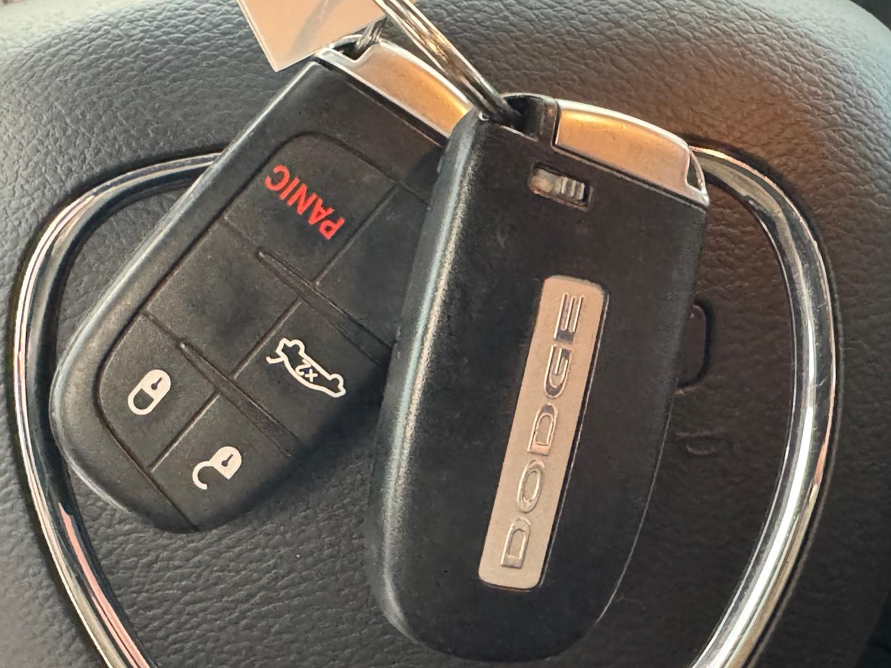 2019 Dodge Charger SXT+ApplePlay+Camera+CLEAN CARFAX - Photo #3